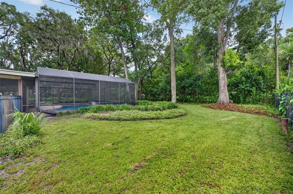 For Sale: $699,000 (4 beds, 2 baths, 2545 Square Feet)
