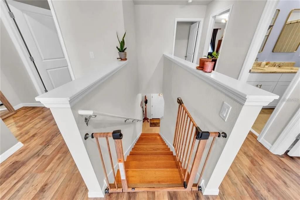For Sale: $389,700 (4 beds, 2 baths, 2338 Square Feet)
