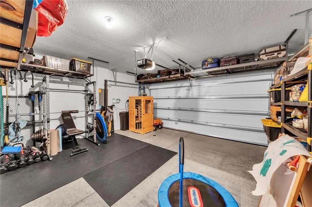 For Sale: $389,700 (4 beds, 2 baths, 2338 Square Feet)