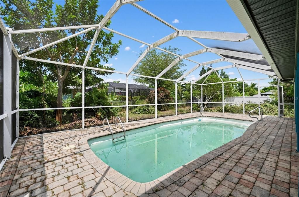 For Sale: $289,900 (3 beds, 2 baths, 1551 Square Feet)