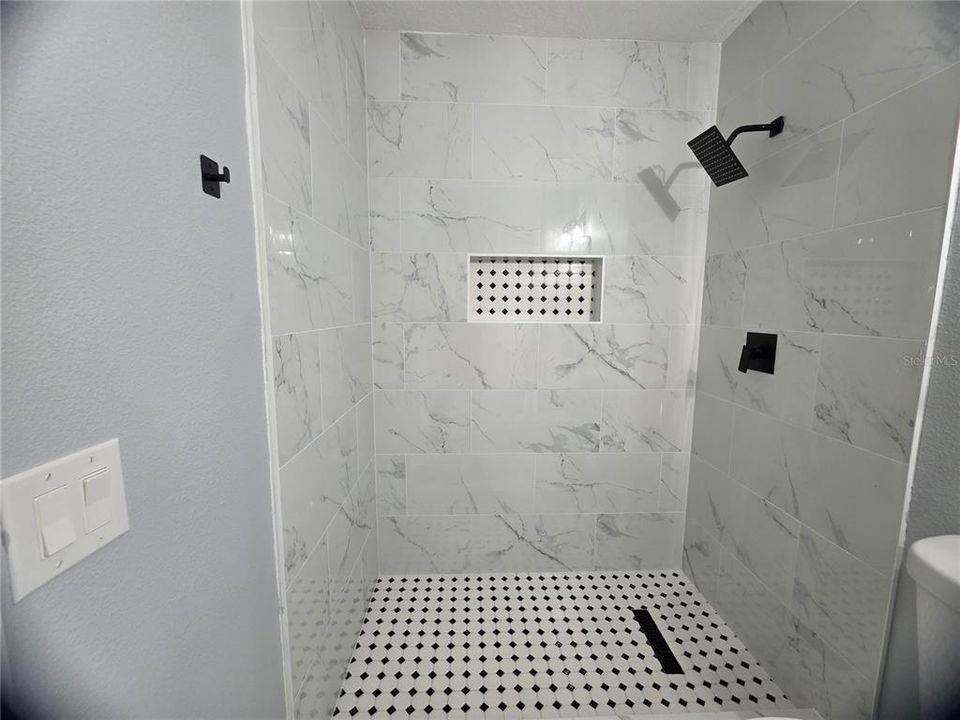En Venta: $239,000 (3 camas, 2 baños, 1128 Pies cuadrados)