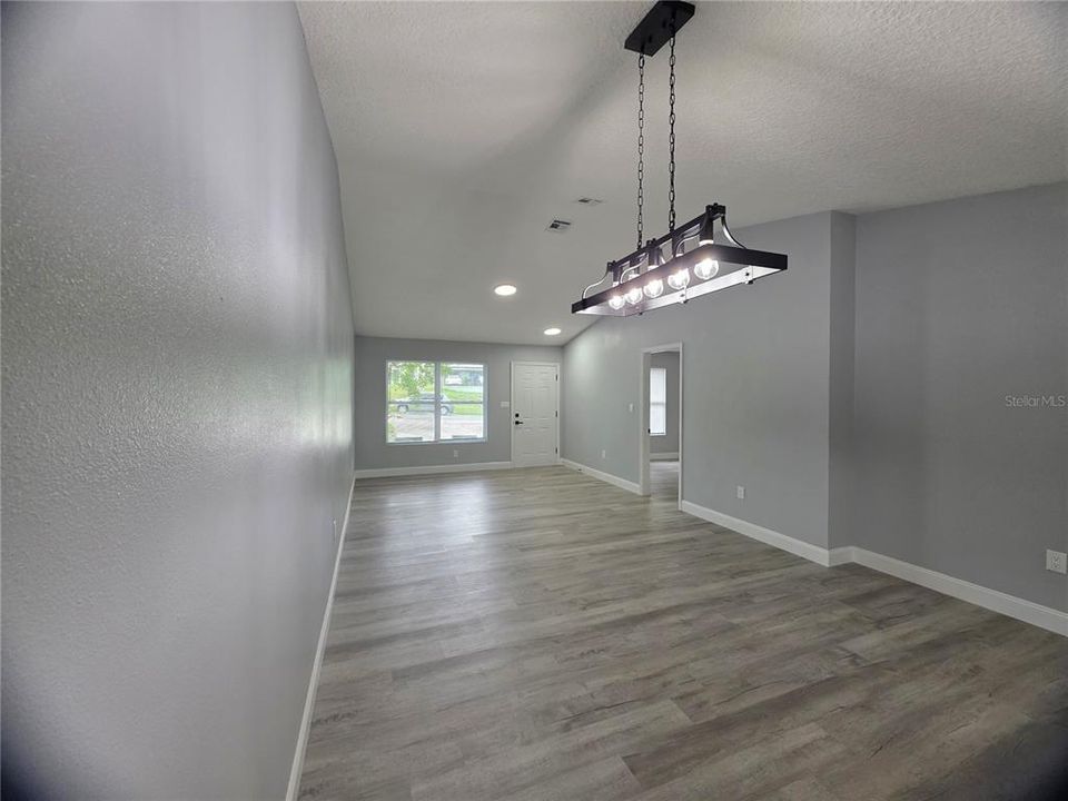 En Venta: $239,000 (3 camas, 2 baños, 1128 Pies cuadrados)
