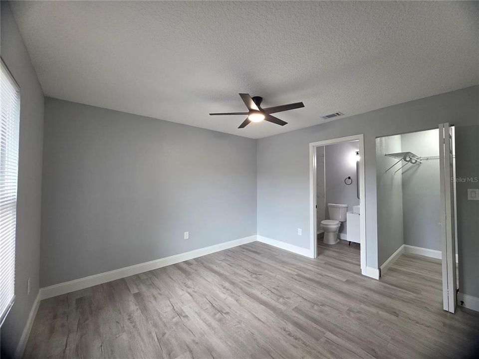 En Venta: $239,000 (3 camas, 2 baños, 1128 Pies cuadrados)