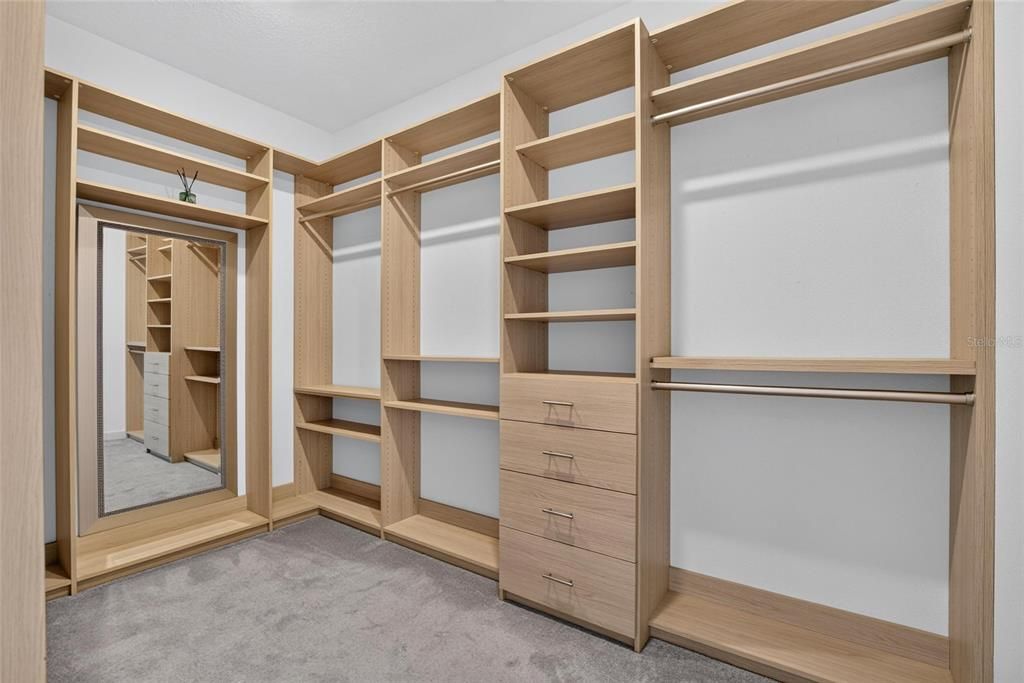 For Sale: $389,000 (3 beds, 2 baths, 2128 Square Feet)
