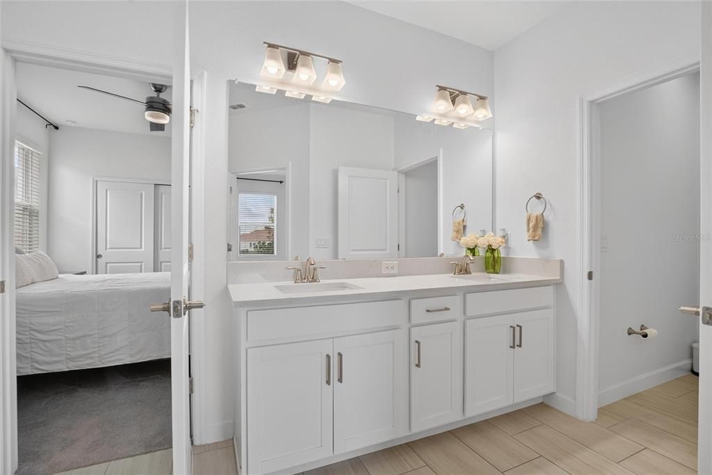For Sale: $389,000 (3 beds, 2 baths, 2128 Square Feet)