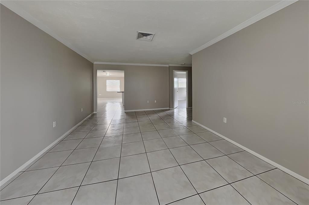 For Rent: $2,349 (3 beds, 2 baths, 1412 Square Feet)