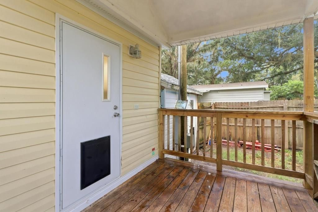 For Sale: $180,000 (3 beds, 2 baths, 1080 Square Feet)