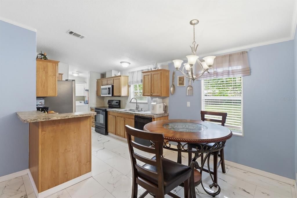 For Sale: $180,000 (3 beds, 2 baths, 1080 Square Feet)