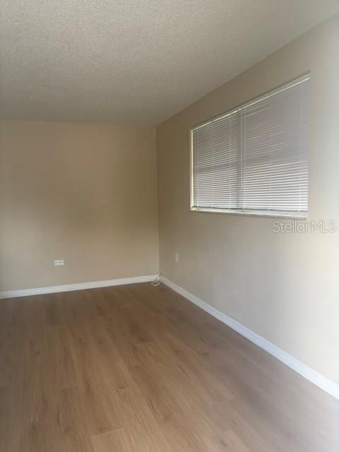 В аренду: $1,500 (2 спален, 2 ванн, 728 Квадратных фут)