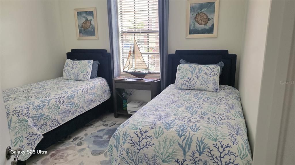 For Sale: $350,000 (2 beds, 2 baths, 1145 Square Feet)