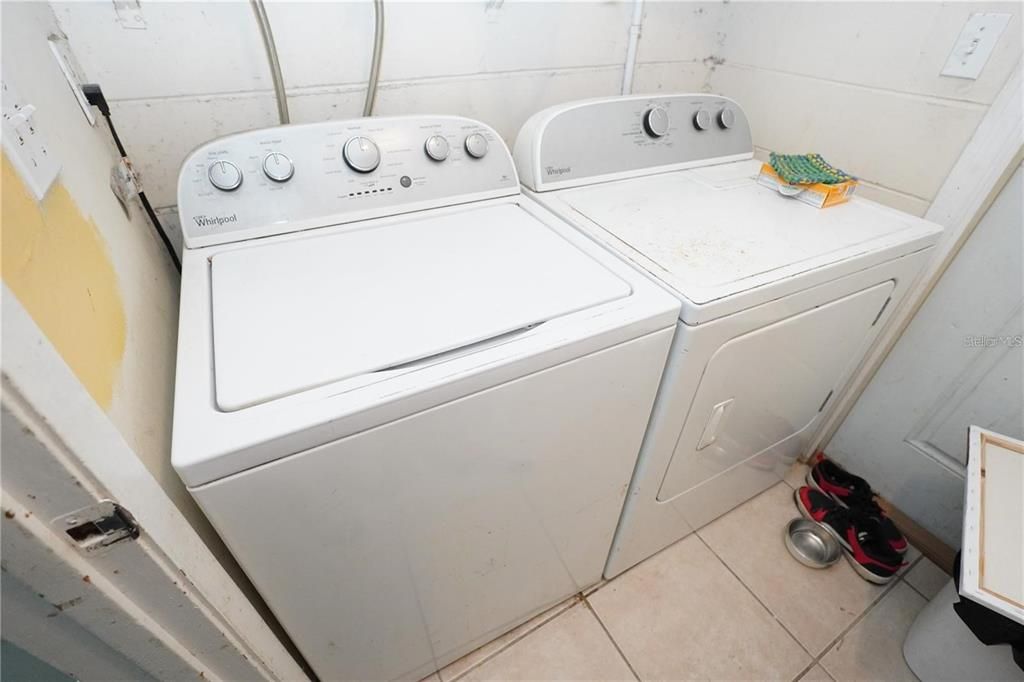 For Sale: $200,000 (3 beds, 2 baths, 1245 Square Feet)