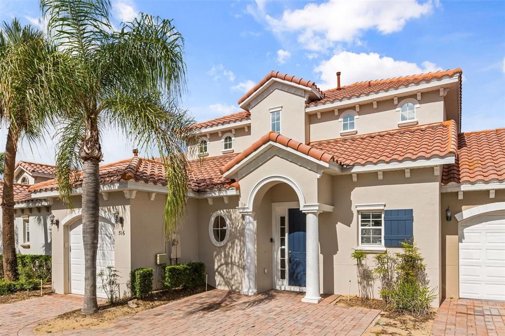 For Sale: $369,900 (4 beds, 3 baths, 1762 Square Feet)