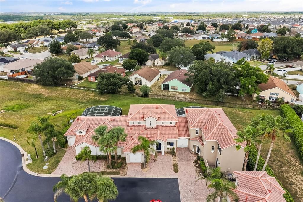 For Sale: $369,900 (4 beds, 3 baths, 1762 Square Feet)