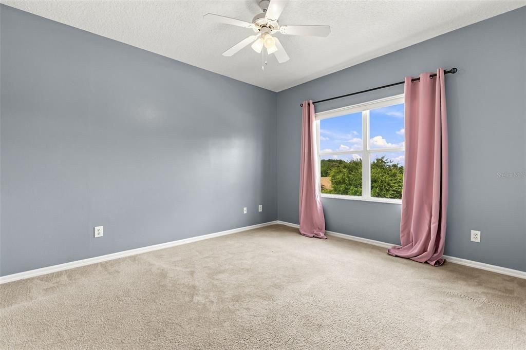 For Sale: $369,900 (4 beds, 3 baths, 1762 Square Feet)