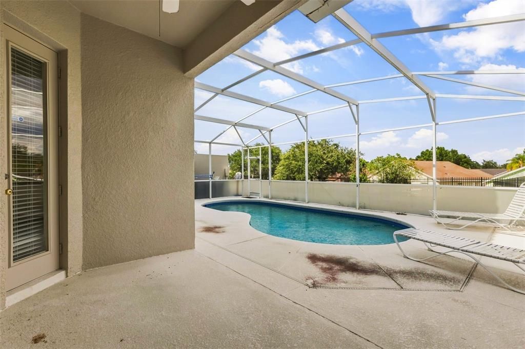 For Sale: $369,900 (4 beds, 3 baths, 1762 Square Feet)
