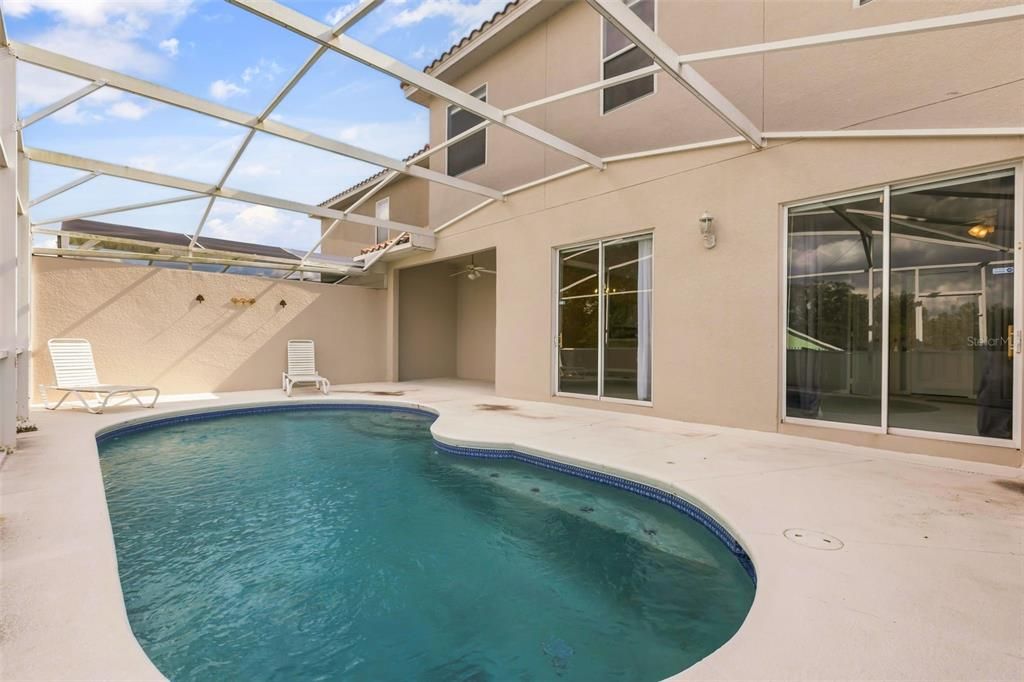 For Sale: $369,900 (4 beds, 3 baths, 1762 Square Feet)