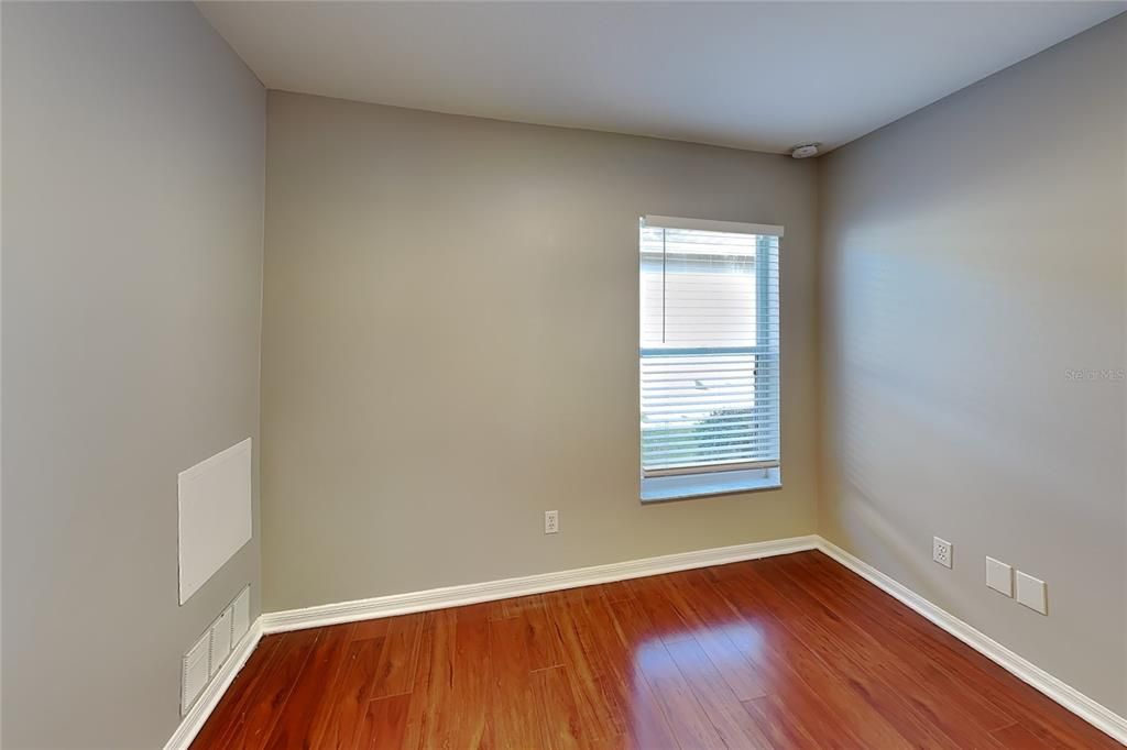 For Rent: $2,299 (3 beds, 2 baths, 1391 Square Feet)