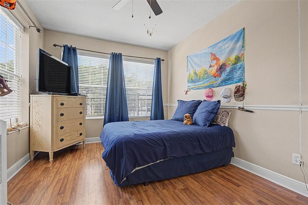 For Rent: $2,400 (3 beds, 2 baths, 1802 Square Feet)