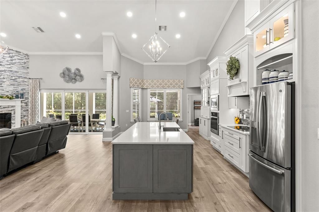 Activo con contrato: $859,900 (4 camas, 2 baños, 2680 Pies cuadrados)