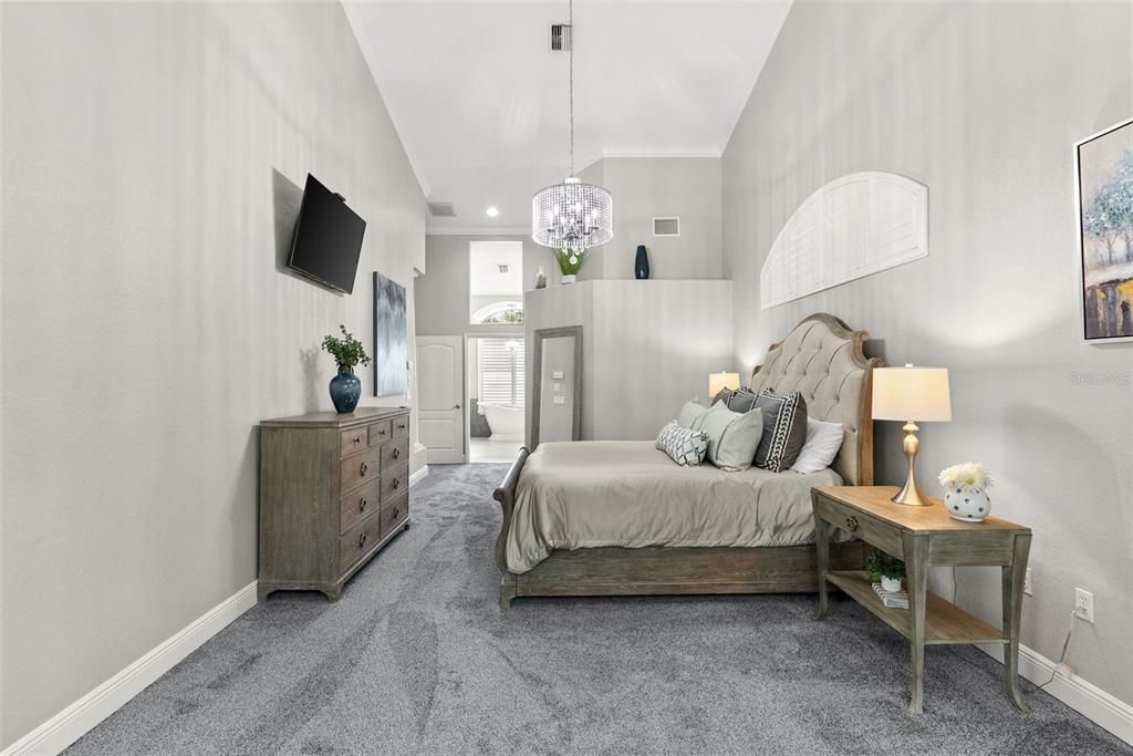 Activo con contrato: $859,900 (4 camas, 2 baños, 2680 Pies cuadrados)