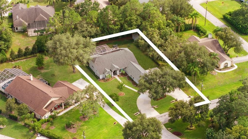 Activo con contrato: $859,900 (4 camas, 2 baños, 2680 Pies cuadrados)