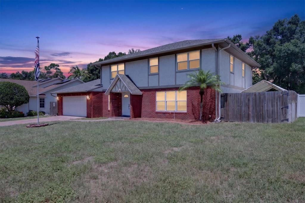 En Venta: $649,000 (4 camas, 3 baños, 2728 Pies cuadrados)