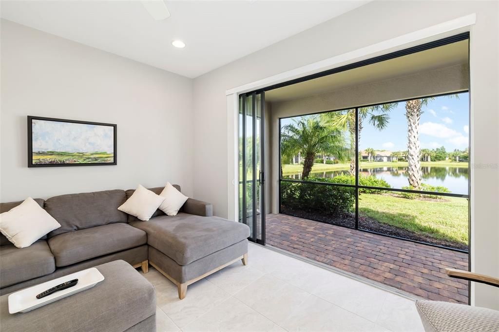 En Venta: $399,999 (2 camas, 2 baños, 1348 Pies cuadrados)
