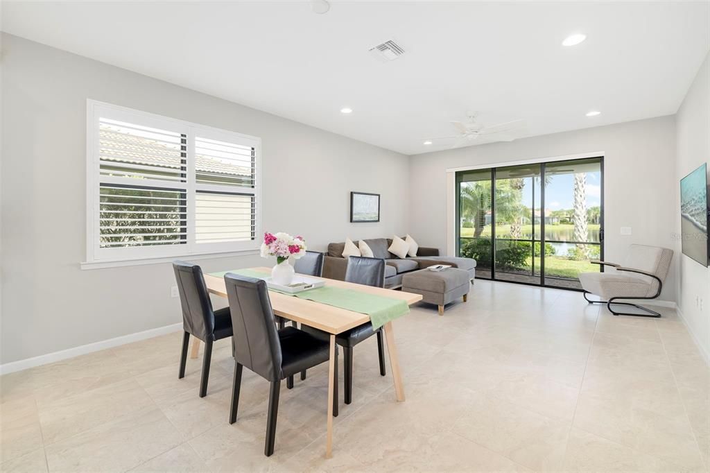 En Venta: $399,999 (2 camas, 2 baños, 1348 Pies cuadrados)