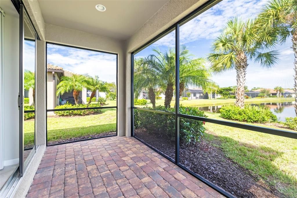 En Venta: $399,999 (2 camas, 2 baños, 1348 Pies cuadrados)