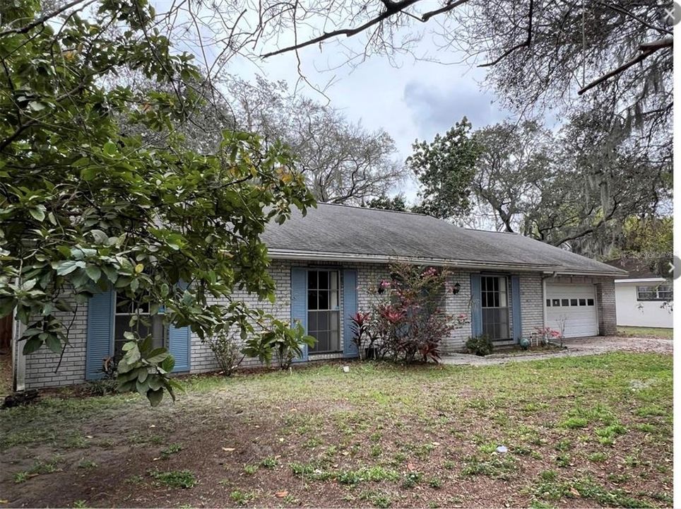 For Rent: $2,200 (3 beds, 2 baths, 1734 Square Feet)