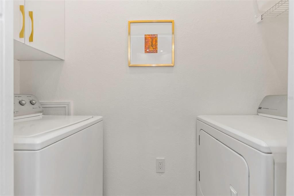 For Rent: $2,050 (2 beds, 2 baths, 1030 Square Feet)