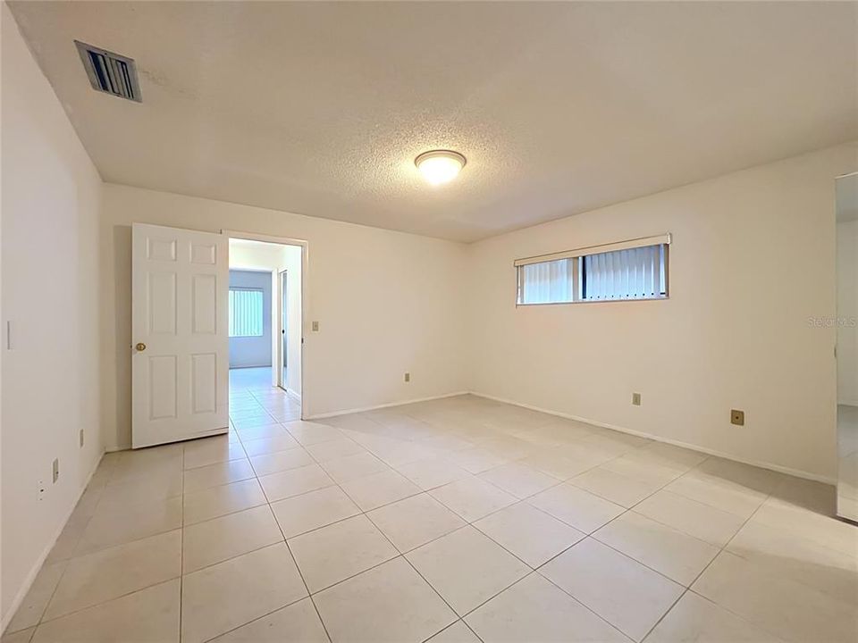 For Sale: $274,900 (3 beds, 2 baths, 1344 Square Feet)