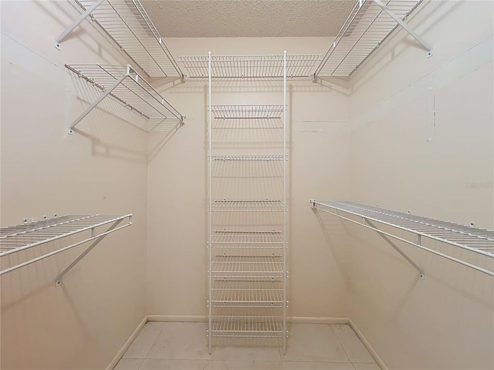 For Sale: $274,900 (3 beds, 2 baths, 1344 Square Feet)