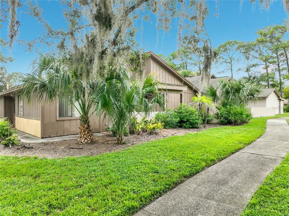 For Sale: $274,900 (3 beds, 2 baths, 1344 Square Feet)
