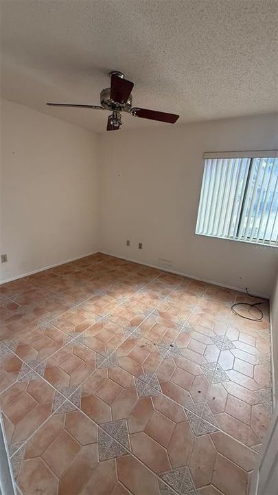 For Sale: $274,900 (3 beds, 2 baths, 1344 Square Feet)