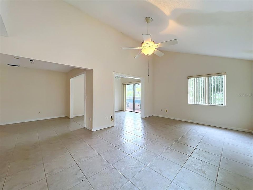 For Sale: $274,900 (3 beds, 2 baths, 1344 Square Feet)