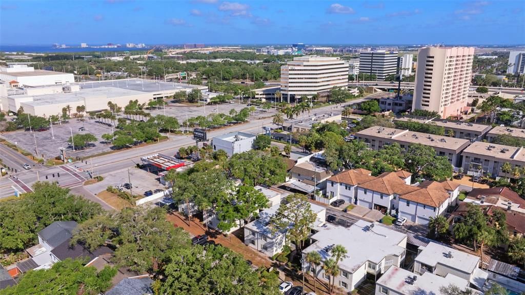 For Rent: $1,500 (1 beds, 1 baths, 560 Square Feet)