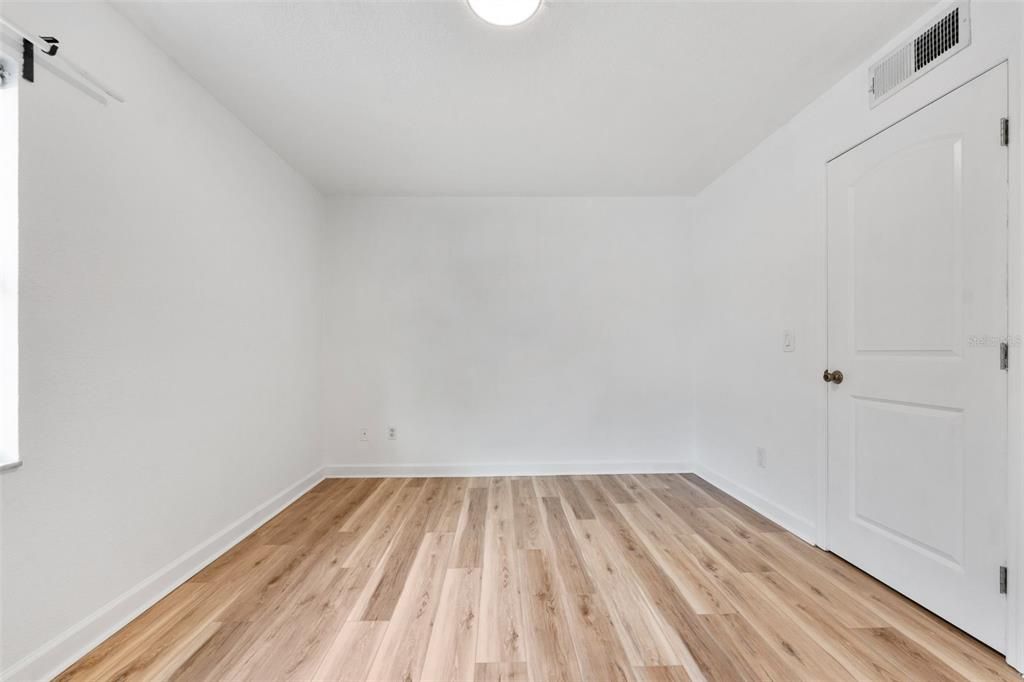 For Rent: $1,500 (1 beds, 1 baths, 560 Square Feet)