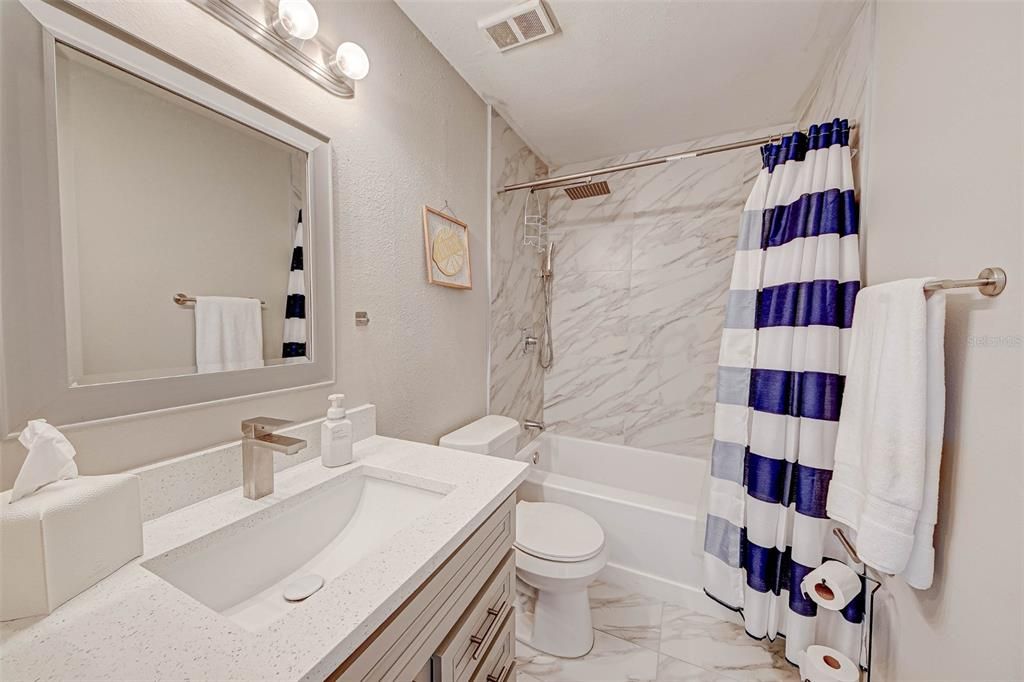 For Rent: $1,650 (2 beds, 2 baths, 937 Square Feet)