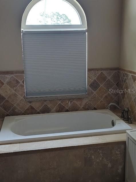 For Sale: $480,000 (4 beds, 2 baths, 2244 Square Feet)