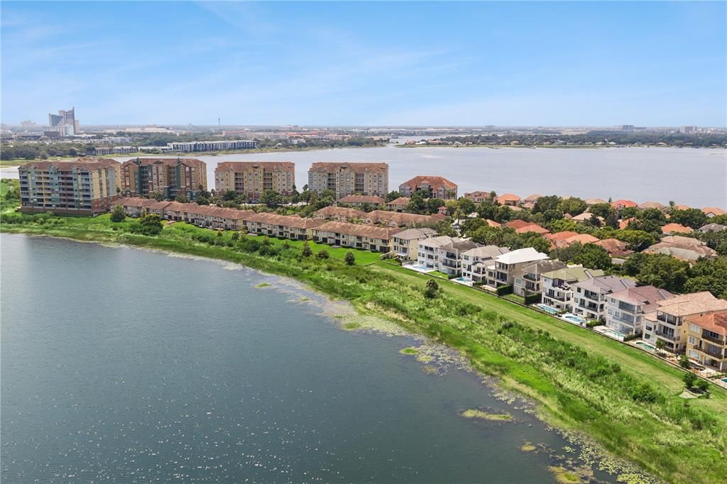 For Sale: $699,000 (4 beds, 3 baths, 3012 Square Feet)