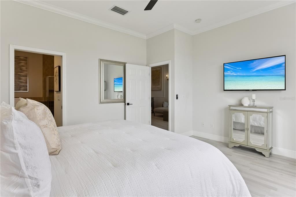 For Sale: $699,000 (4 beds, 3 baths, 3012 Square Feet)