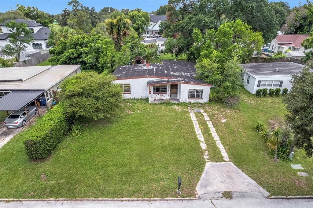 For Sale: $675,000 (3 beds, 1 baths, 1243 Square Feet)