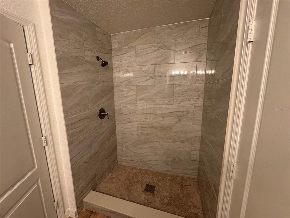 For Sale: $145,000 (2 beds, 2 baths, 1037 Square Feet)