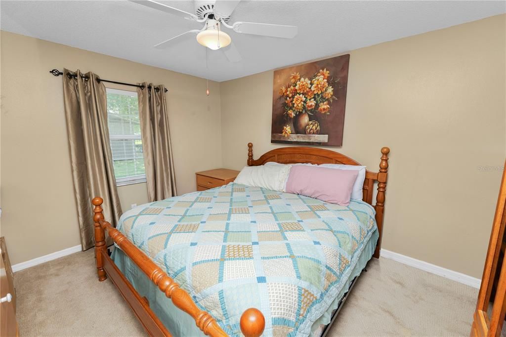 For Sale: $215,000 (2 beds, 2 baths, 1249 Square Feet)