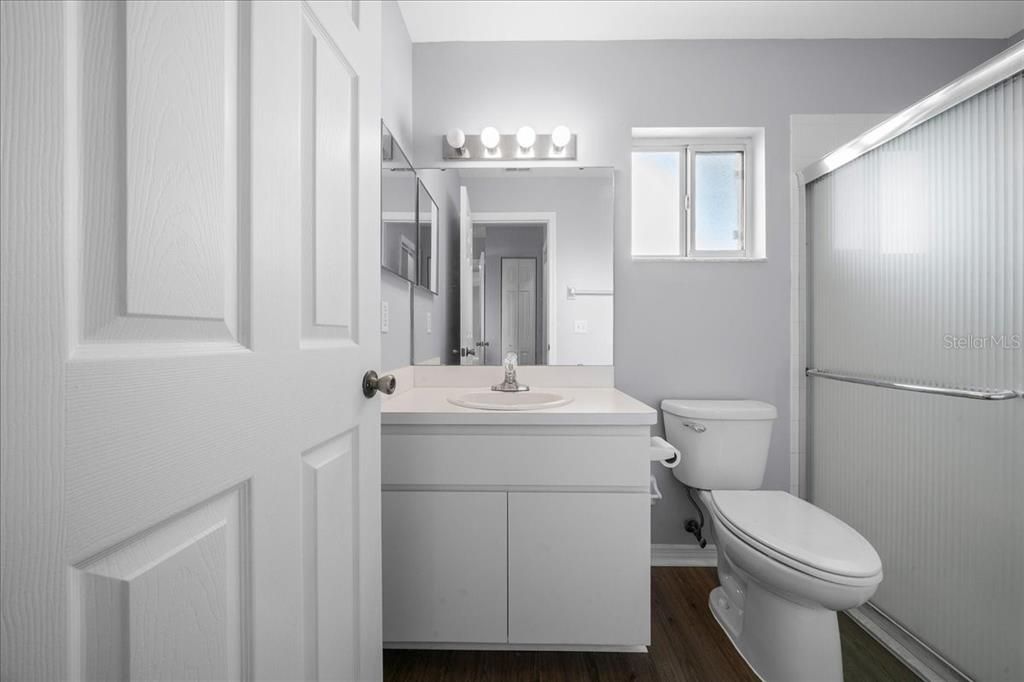 For Sale: $179,000 (2 beds, 2 baths, 1008 Square Feet)