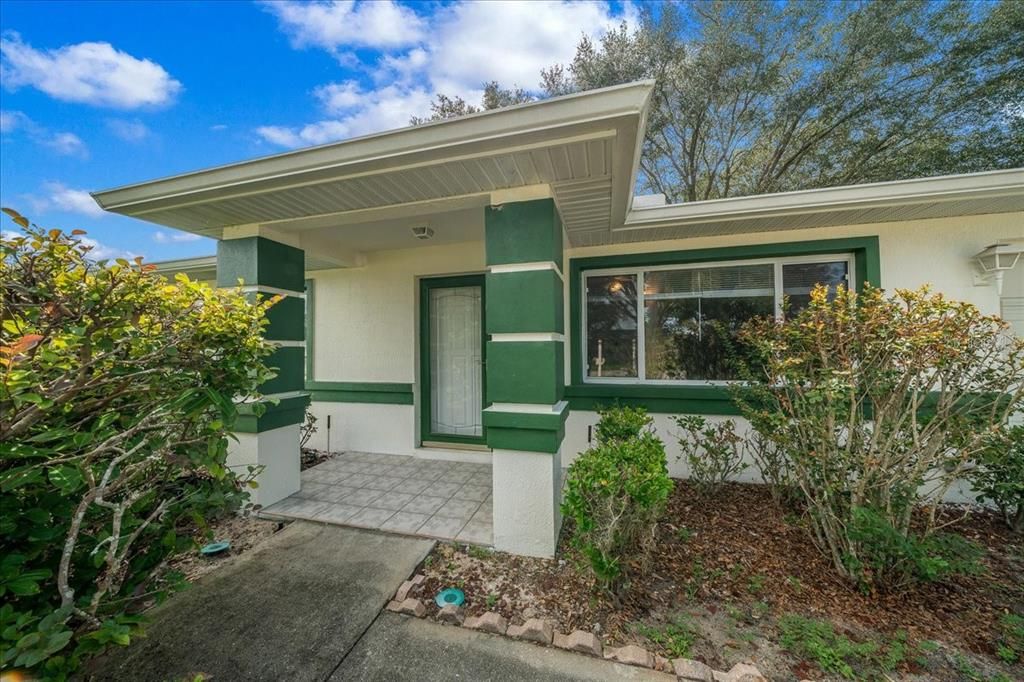 For Sale: $179,000 (2 beds, 2 baths, 1008 Square Feet)
