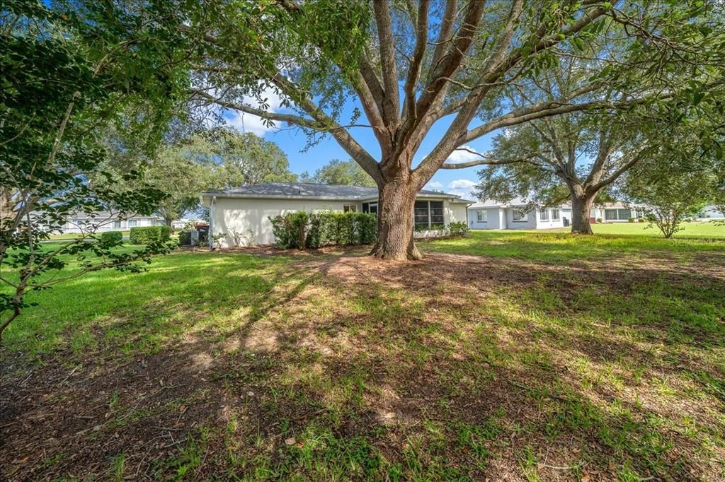 For Sale: $179,000 (2 beds, 2 baths, 1008 Square Feet)