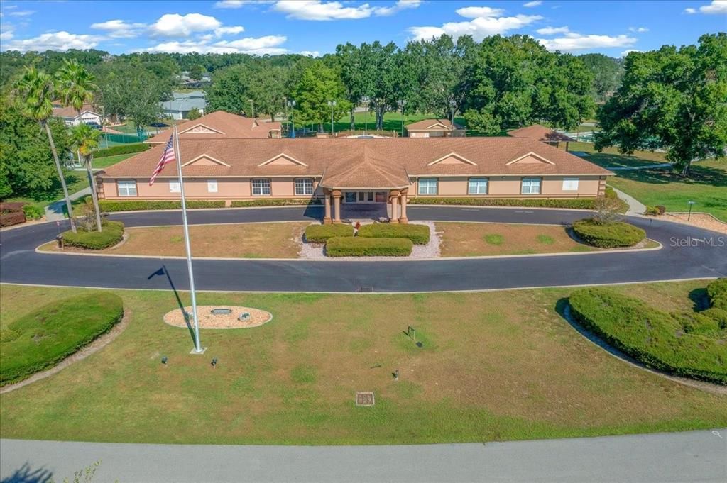 For Sale: $179,000 (2 beds, 2 baths, 1008 Square Feet)