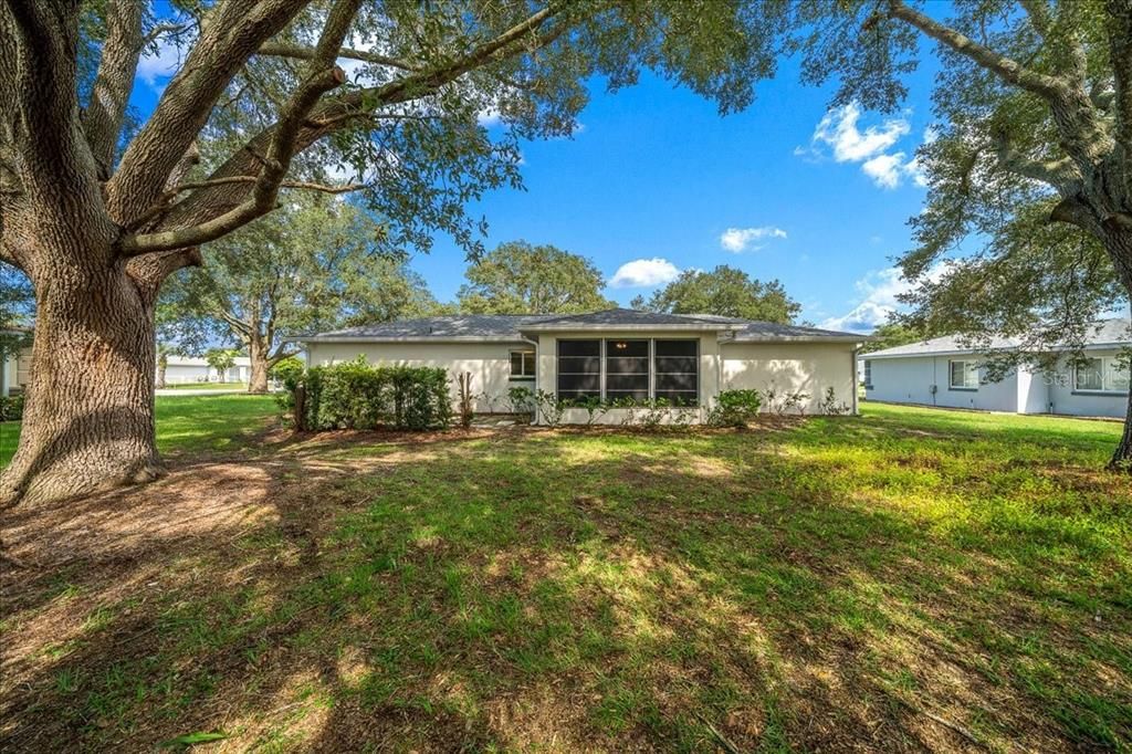 For Sale: $179,000 (2 beds, 2 baths, 1008 Square Feet)
